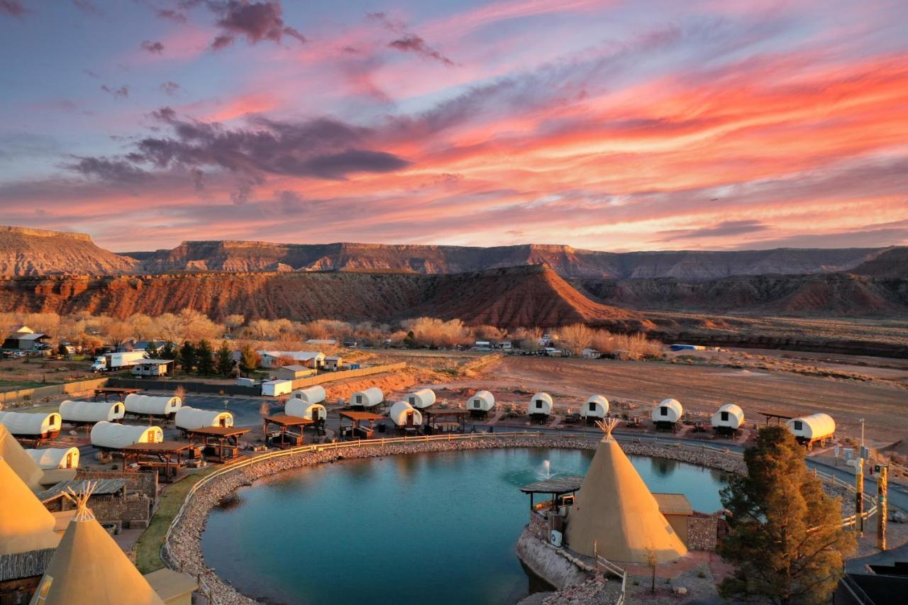 Zion White Bison Glamping & Rv Resort Верджин Экстерьер фото
