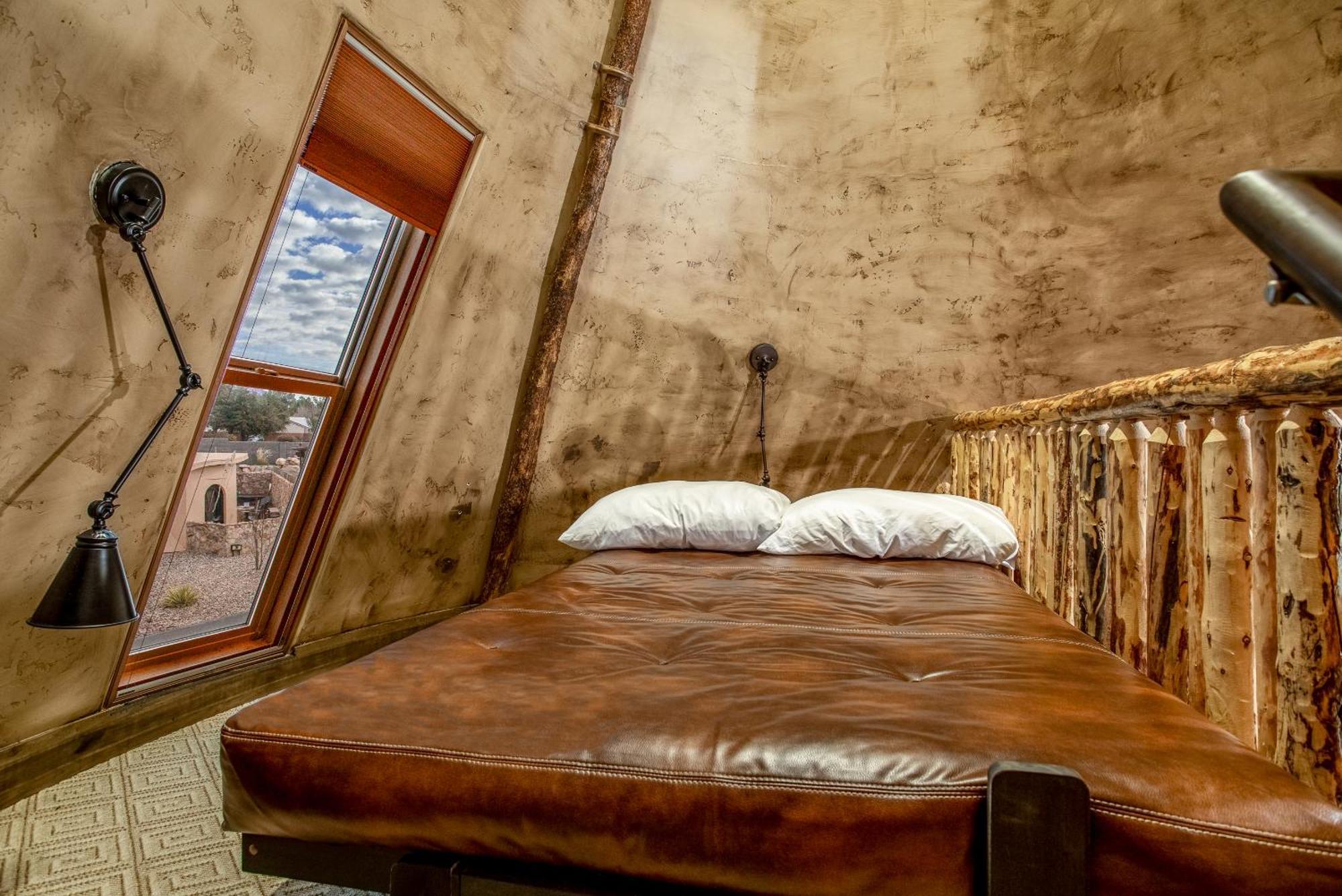 Zion White Bison Glamping & Rv Resort Верджин Экстерьер фото