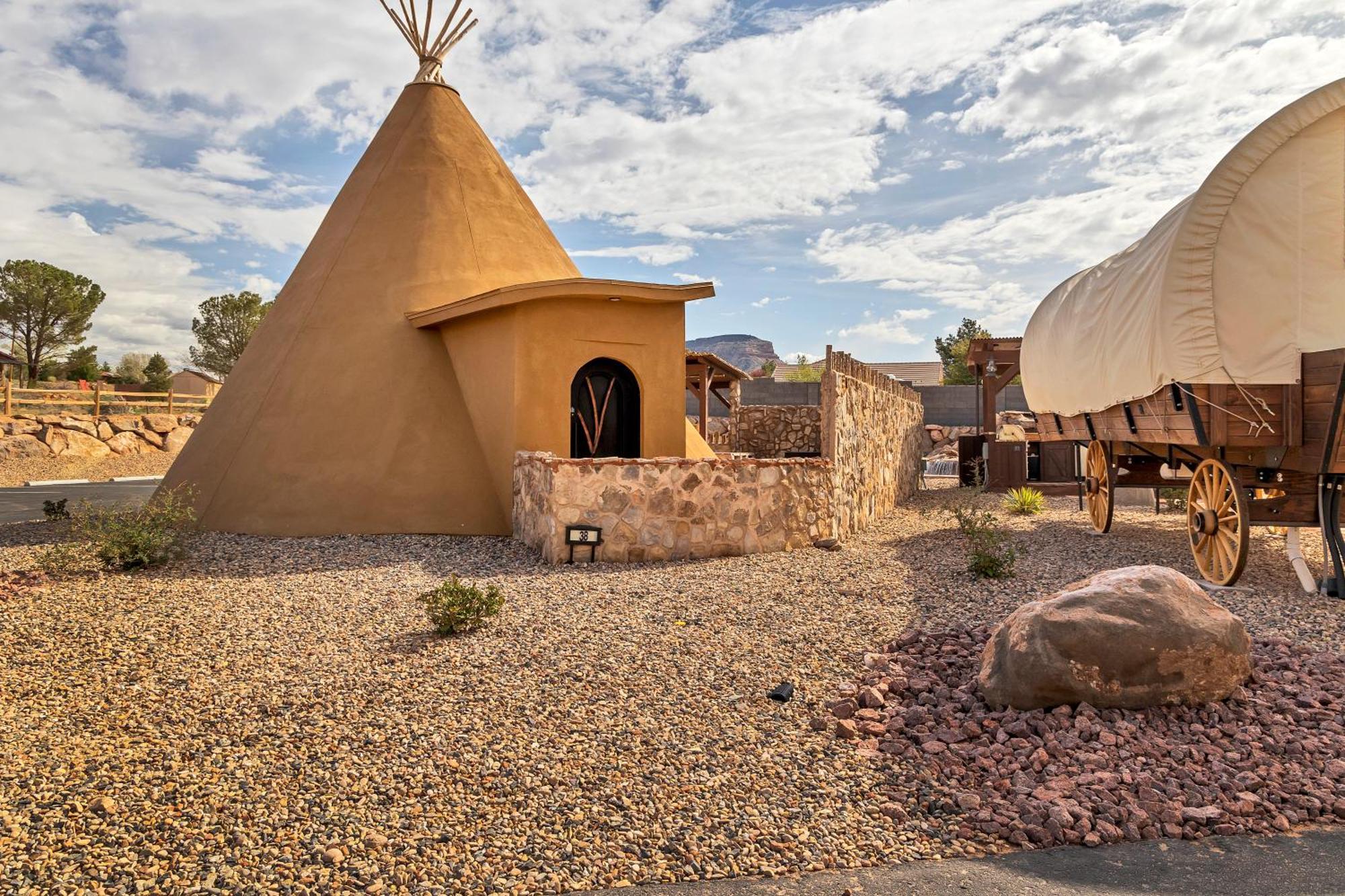 Zion White Bison Glamping & Rv Resort Верджин Экстерьер фото